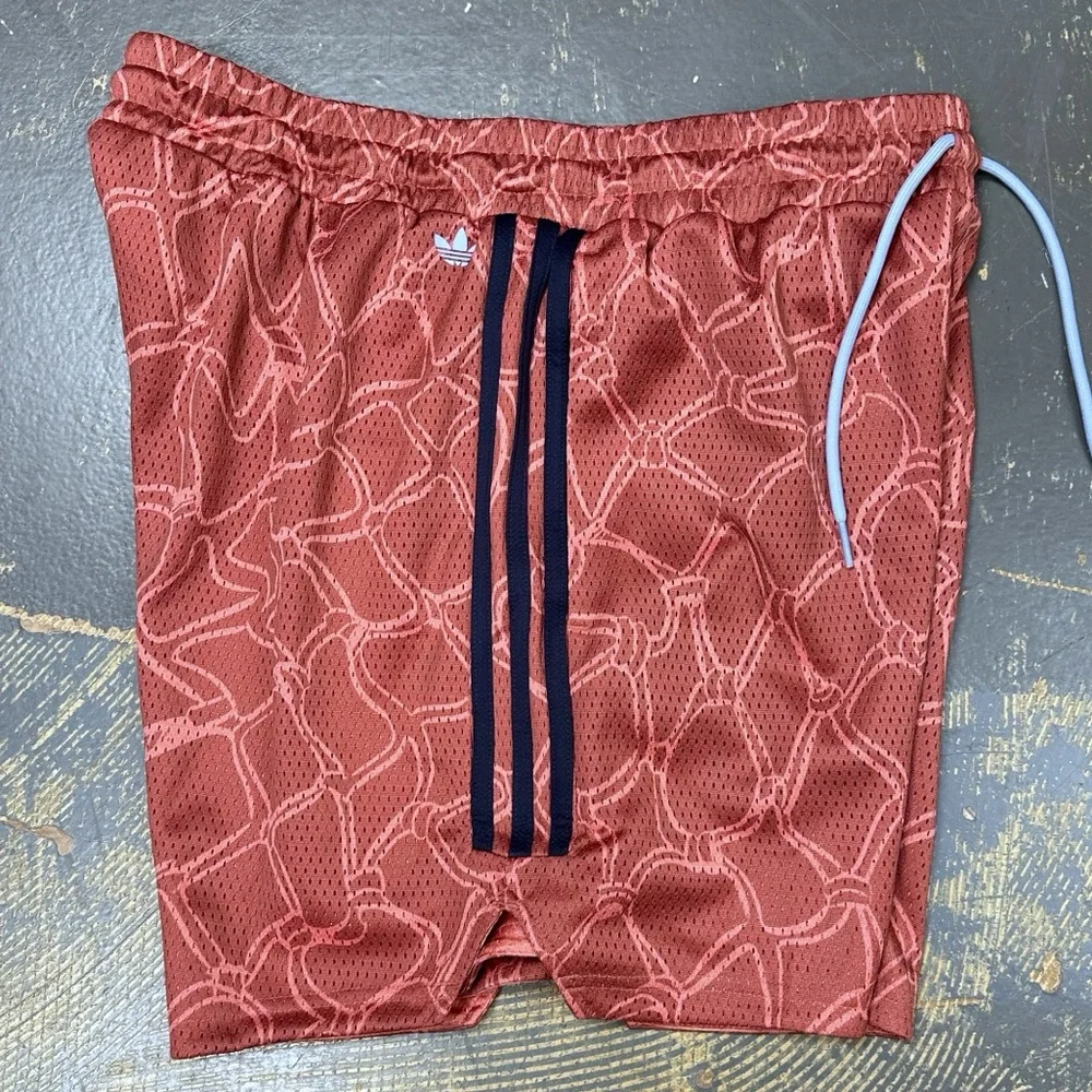 Adidas Hoop York City Basketball Shorts Medium IP6899 Pink  HYC 3 - Picture 4 of 12